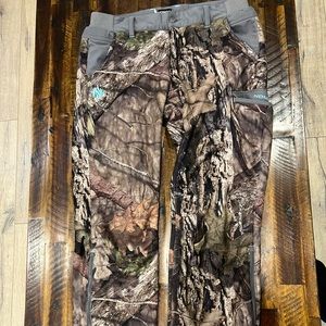 Womens Nomad Harvester Camo Pants